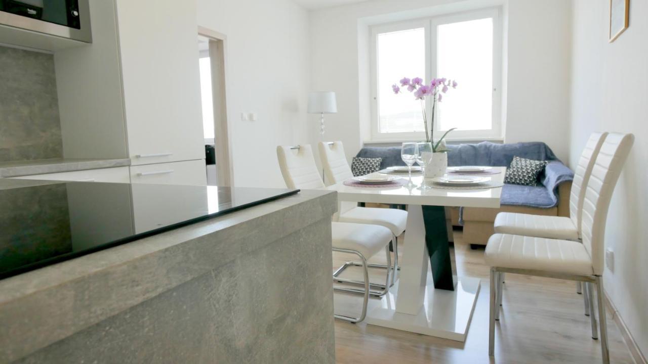 Apartman U Louckeho Klastera 2 Plus Kk Зноймо Екстер'єр фото